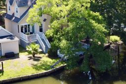 781 Lake Frances Drive photo 4