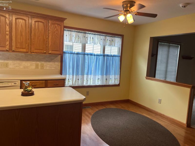 897 Busdeker Lane, Gibsonburg, OH 43431 Photo 15