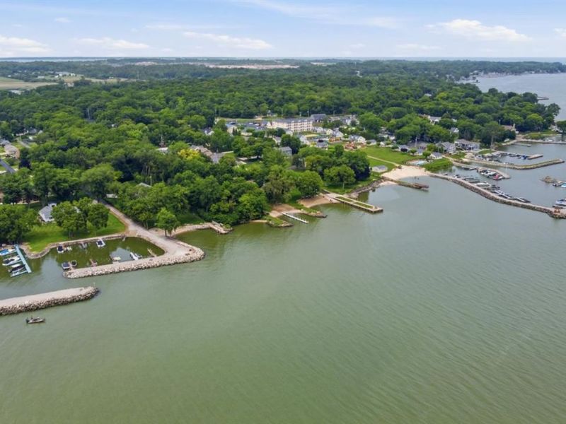 2327 S Oak Knoll Drive, Marblehead, OH 43440 Photo 28
