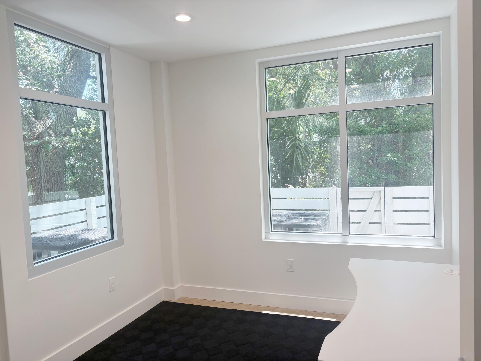 10 Shem Drive Photo 4