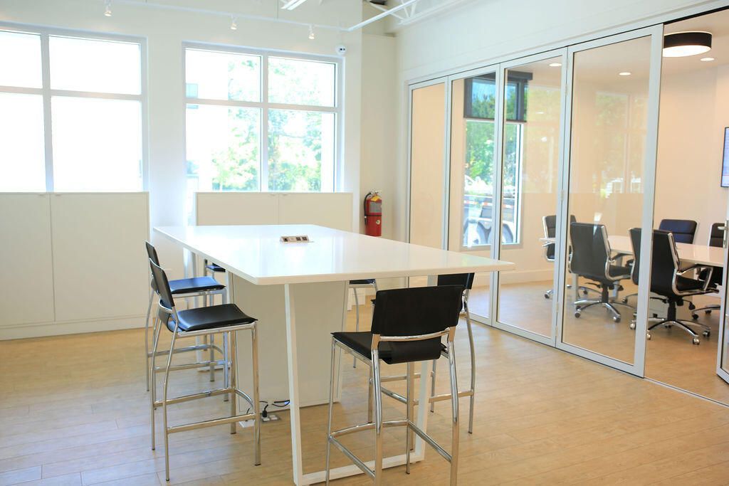 10 Shem Drive Photo 9