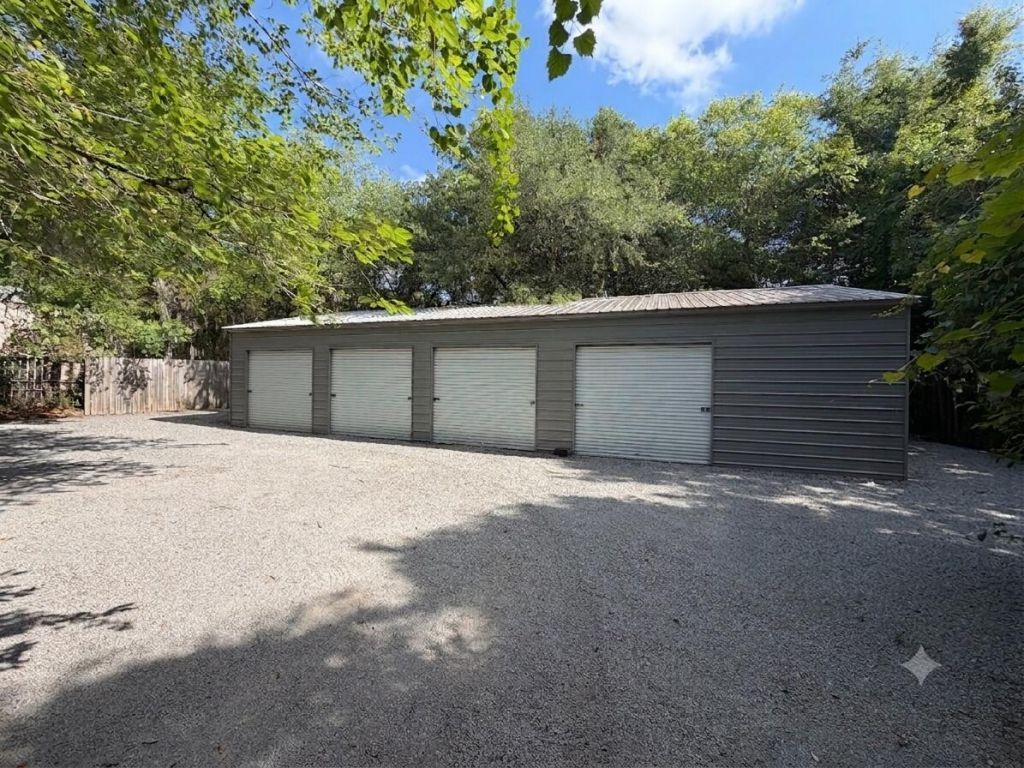 1524 Ashley River Road Photo 2