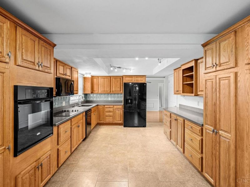 205 Tuxworth Road, Centerville, OH 45458 Photo 14