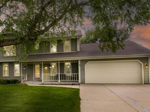 N75W28050 Schmidt LANE, Hartland, WI 53029