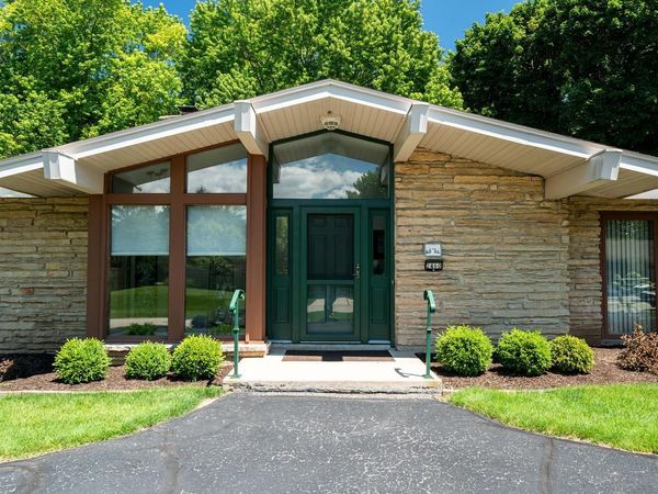 2460 Alta Louise PARKWAY, Brookfield, WI 53045