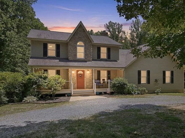 199 Settlers Lane, MONTROSS, VA 22520