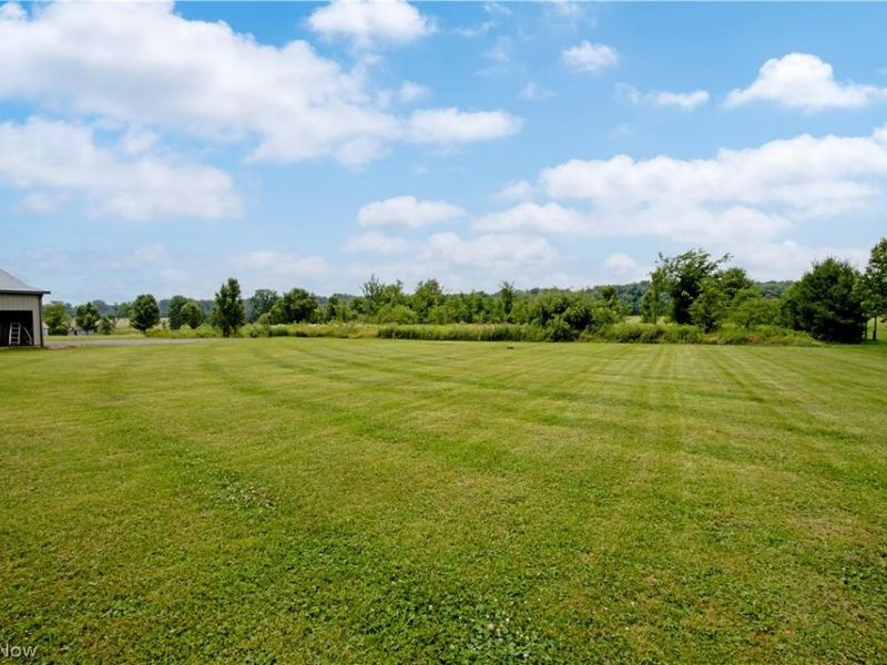 10964 Parmenter Road, Burbank, OH 44214 Photo 39