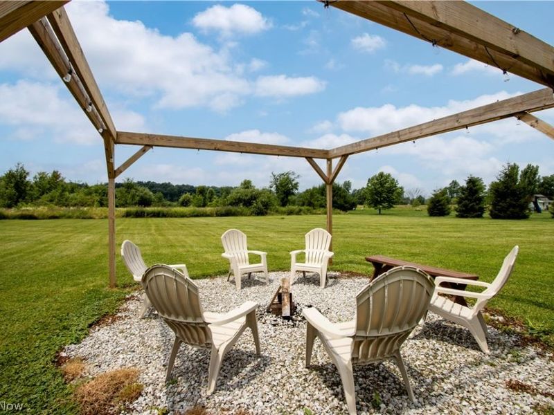 10964 Parmenter Road, Burbank, OH 44214 Photo 8
