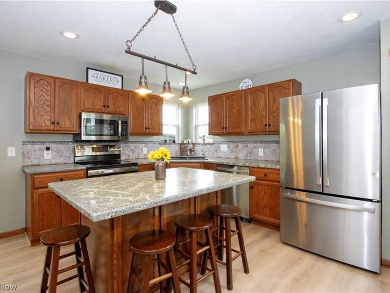 10964 Parmenter Road, Burbank, OH 44214 Photo 9