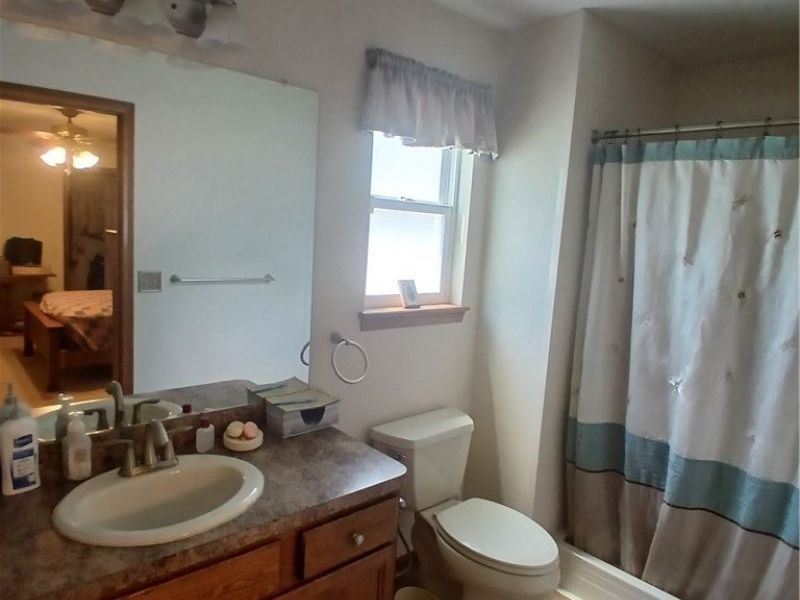 17811 Engle Court, Brook Park, OH 44142 Photo 13