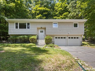 2 Oakwood, New Fairfield, CT 06812