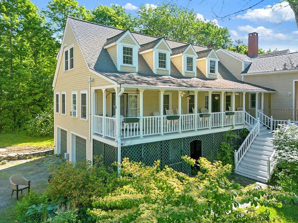 5 Bradford Road , Wiscasset, ME 04578