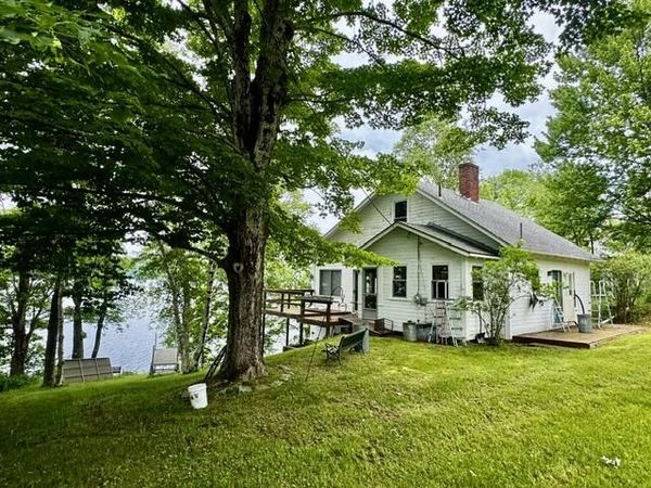 7 21st Fire Road , China, ME 04358