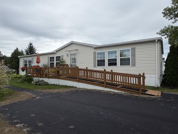 29 I Street , Bangor, ME 04401