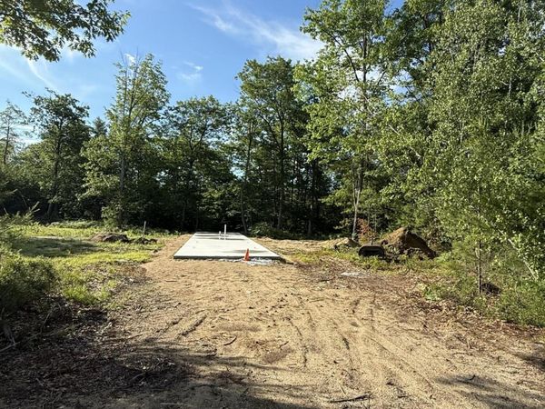 9 Michaels Way , Paris, ME 04281