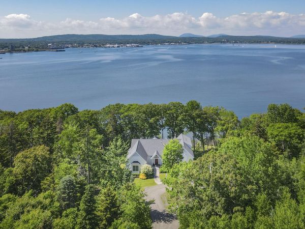 20 Windswept Way , Owls Head, ME 04854
