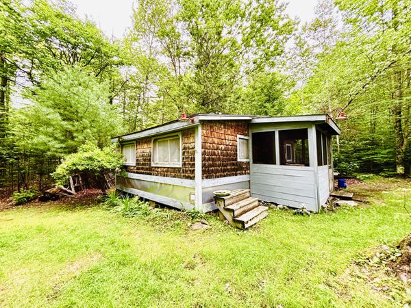 699 Charleston Road , Dexter, ME 04930