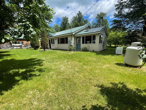 18 Creamer Drive Drive , Plymouth, ME 04969