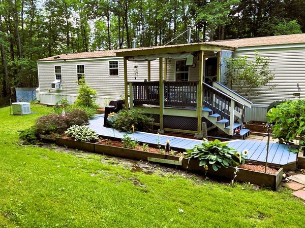 37 Olivia Avenue , Oakland, ME 04963