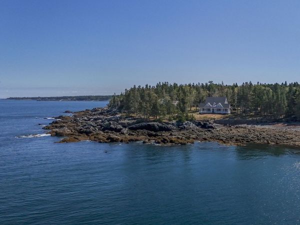 19 N Sutton Island , Cranberry Isles, ME 04625