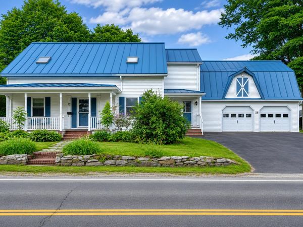 28 Belgrade Road , Oakland, ME 04963