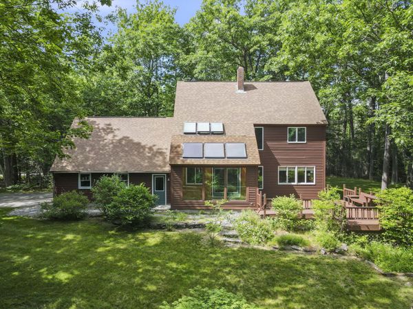 121 Eaton Ridge Drive , Holden, ME 04429