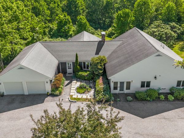 363 Blackstrap Road , Falmouth, ME 04105