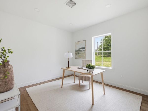 27 Furlong Road , Richmond, ME 04357