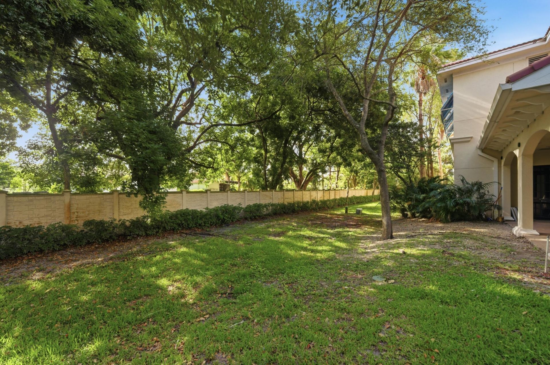 7301 Wiles Road, Unit 202, Coral Springs, FL 33067 Photo