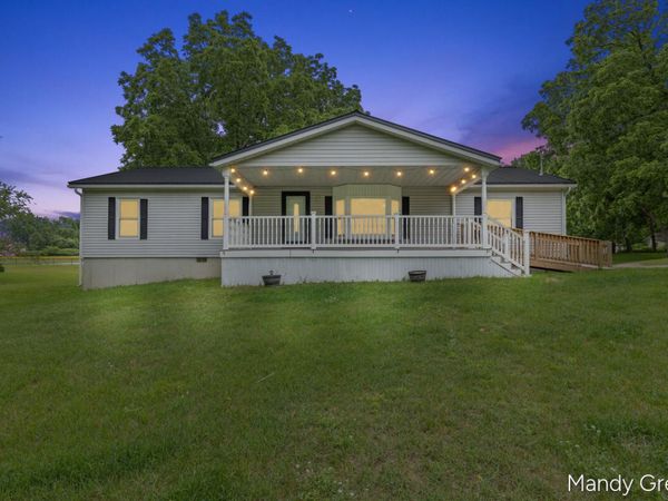 518 N Williams Street, Carson City, MI 48811