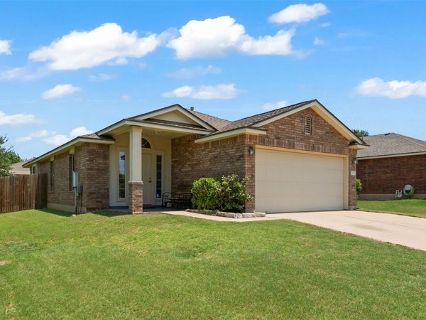 1004 Whitley DR, Leander, TX 78641
