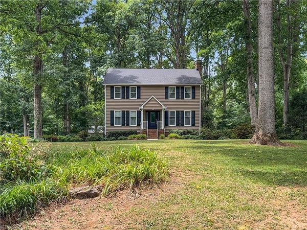 5208 Bridge Pointe Drive , Clemmons, NC 27012