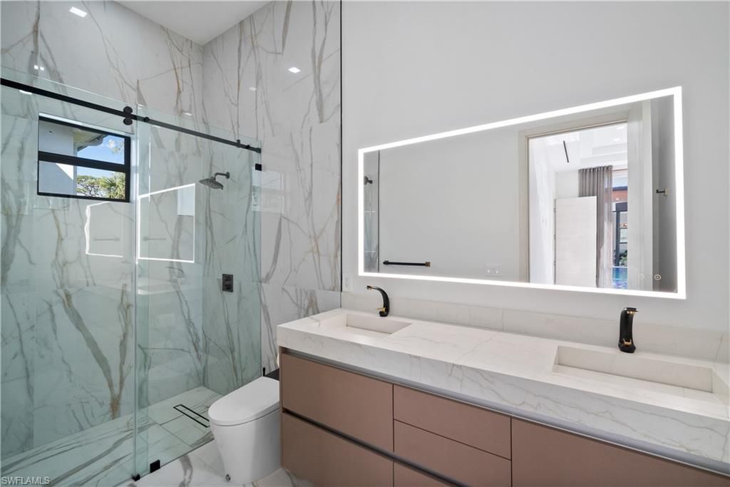 390 3rd St Nw, Naples, FL 34120 Photo