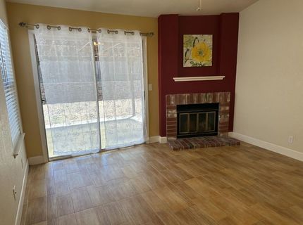 410 Cirby Oaks Ct, Roseville, CA 95678 Photo