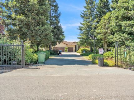 8654 Bradshaw Rd, Elk Grove, CA 95624 Photo