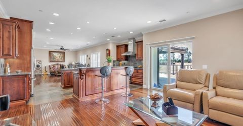 8654 Bradshaw Rd, Elk Grove, CA 95624 Photo