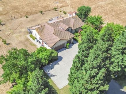 8654 Bradshaw Rd, Elk Grove, CA 95624 Photo