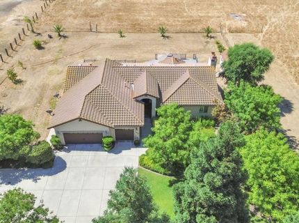 8654 Bradshaw Rd, Elk Grove, CA 95624 Photo