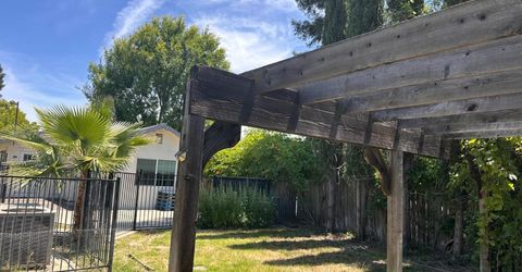 1620 Bell St, Sacramento, CA 95825 Photo