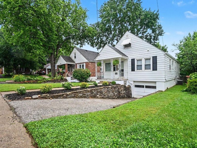 7057 Palmetto Street, Cincinnati, OH 45227 Photo 2