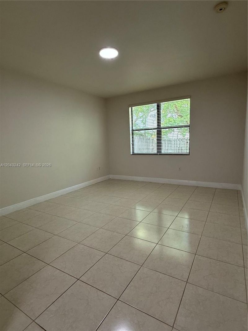 9762 NW 8th Ter , Miami, FL 33172 Photo