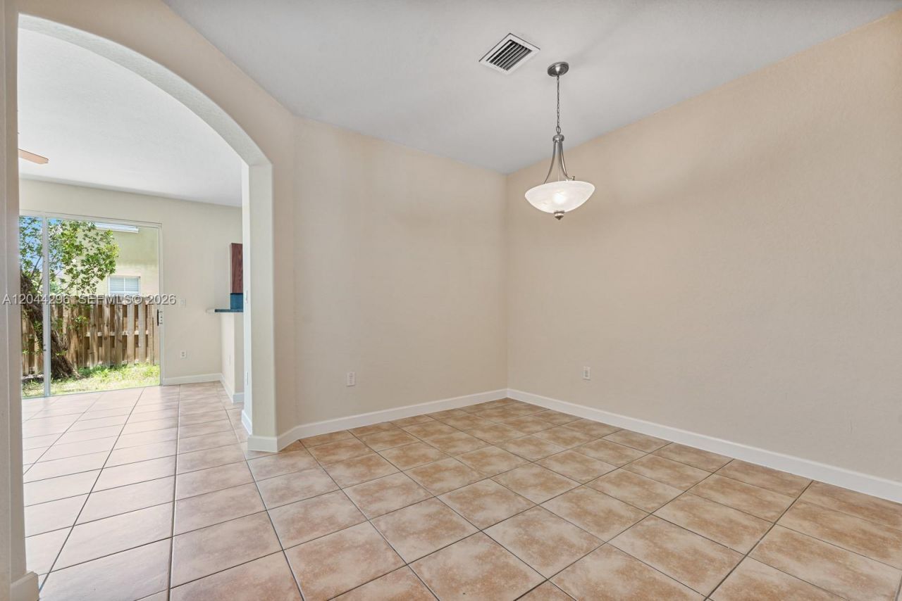 1452 SE 25th Ave , Homestead, FL 33035 Photo