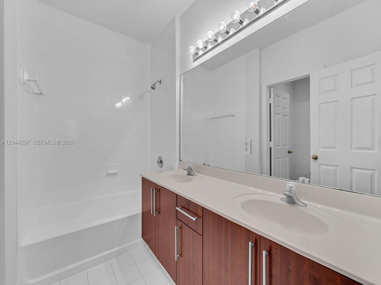 2482 SE 15th Ct , Homestead, FL 33035 Photo