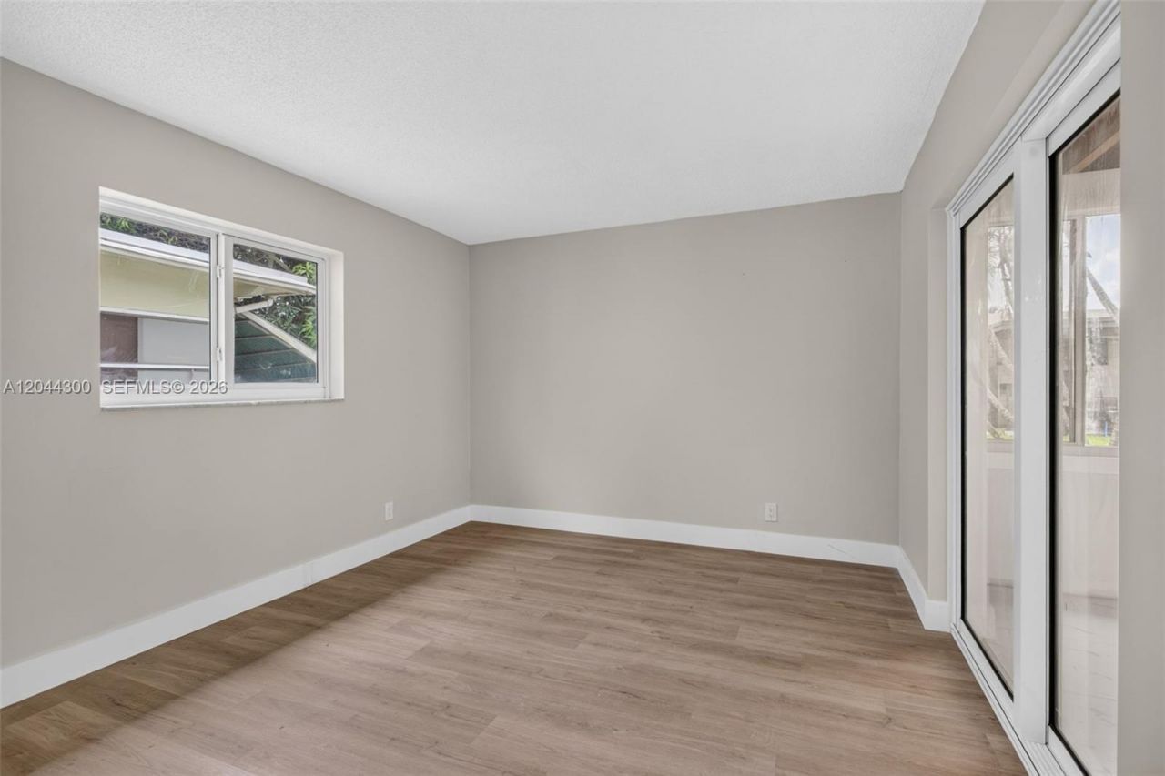 5711 NW 48th Ter , Tamarac, FL 33319 Photo