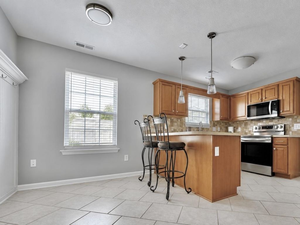 746 Pepperbush Dr. Photo 14