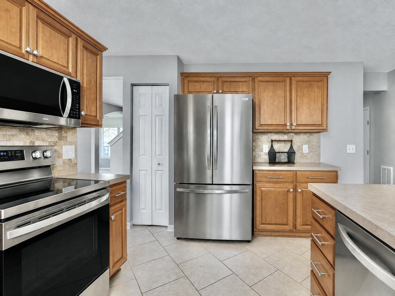 746 Pepperbush Dr. Photo 18