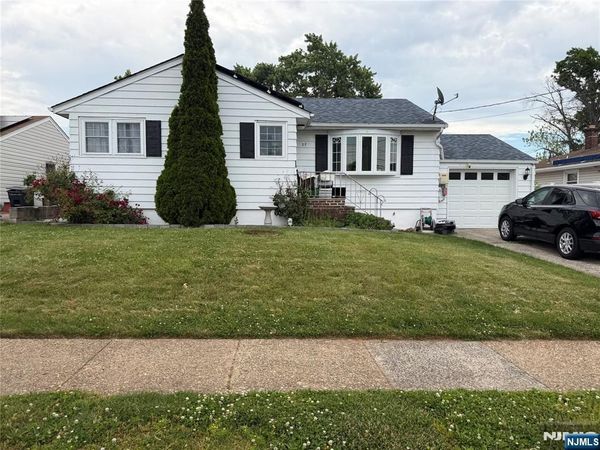 22 Longview Avenue, CARTERET, NJ 07008