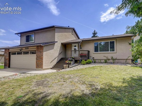 3225 Oak Creek Drive, Colorado Springs, CO 80906