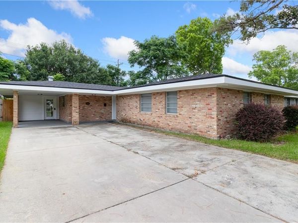 3345 SOMMERSET Drive, New Orleans, LA 70131