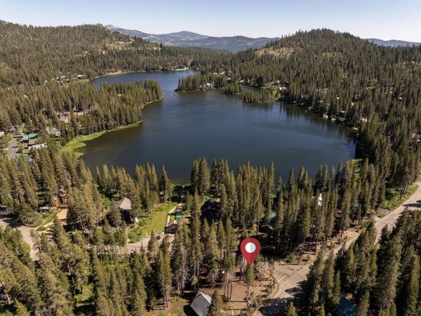 5012 Serene Road, Soda Springs, CA 95728